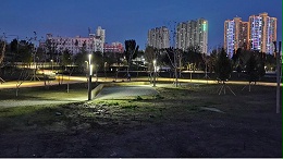 新疆哈密市伊州區建設東路哈鐵公園亮化