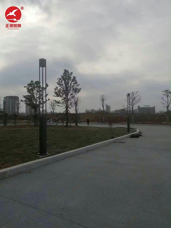 現代簡約庭院燈