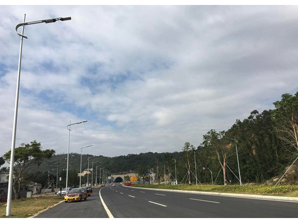 珠海金灣機場西路LED路燈