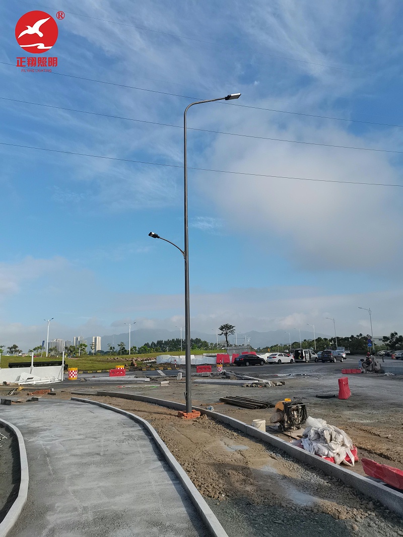 江門市開平市水口鎮雙臂led路燈