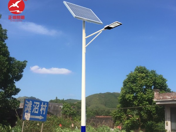 太陽能路燈跟掛壁太陽能路燈的區別