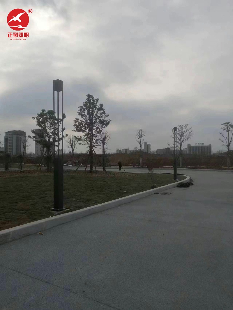 現代簡約庭院燈